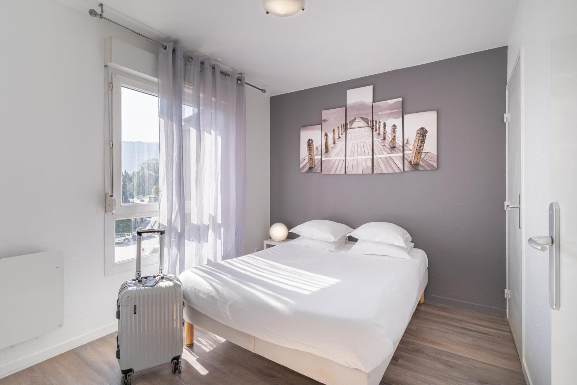 Sejours & Affaires Annecy Le Pont Neuf Aparthotel Cran-Gevrier Exterior photo